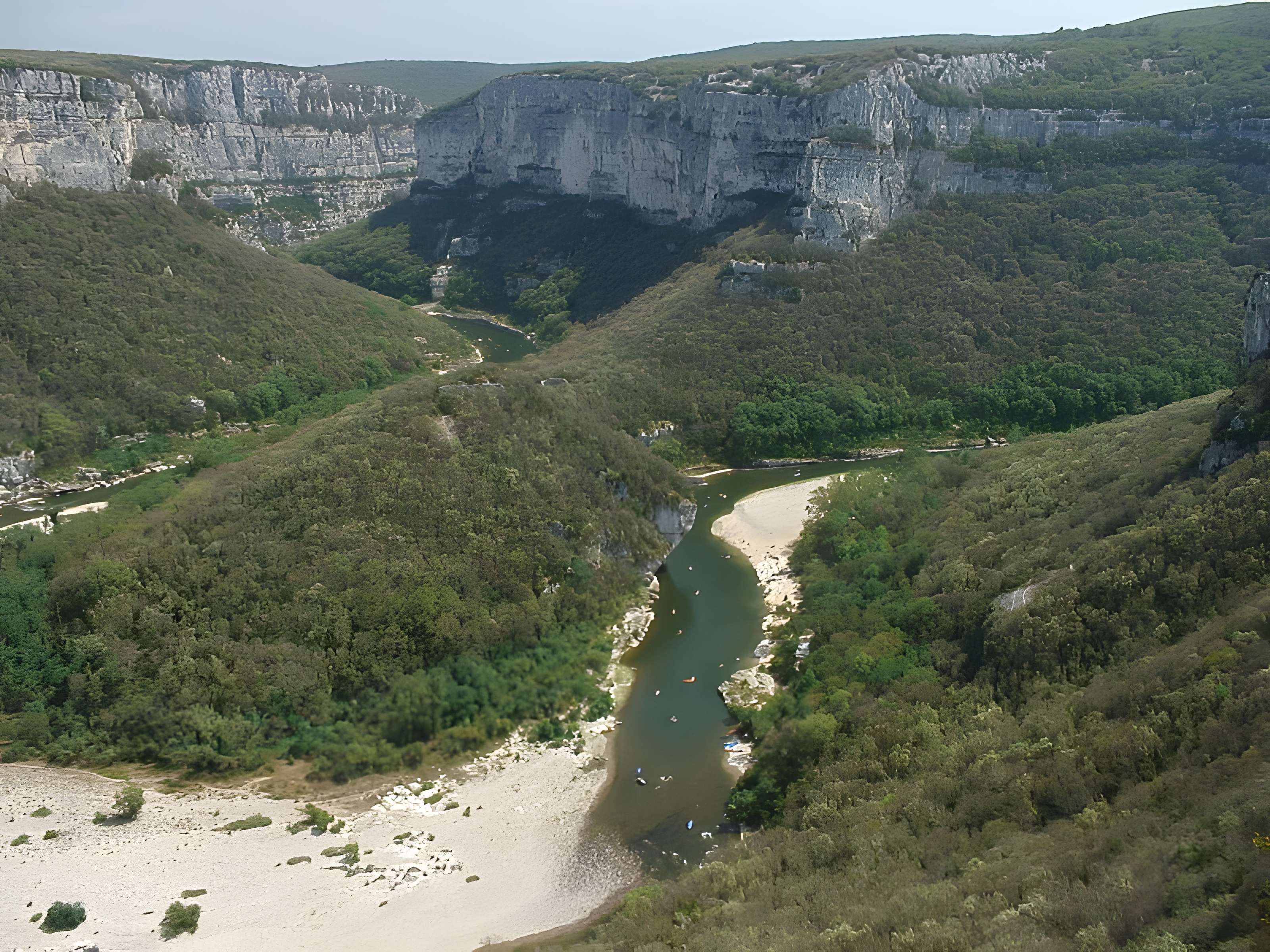 Vestiges (ruines) du site de la Magdeleine