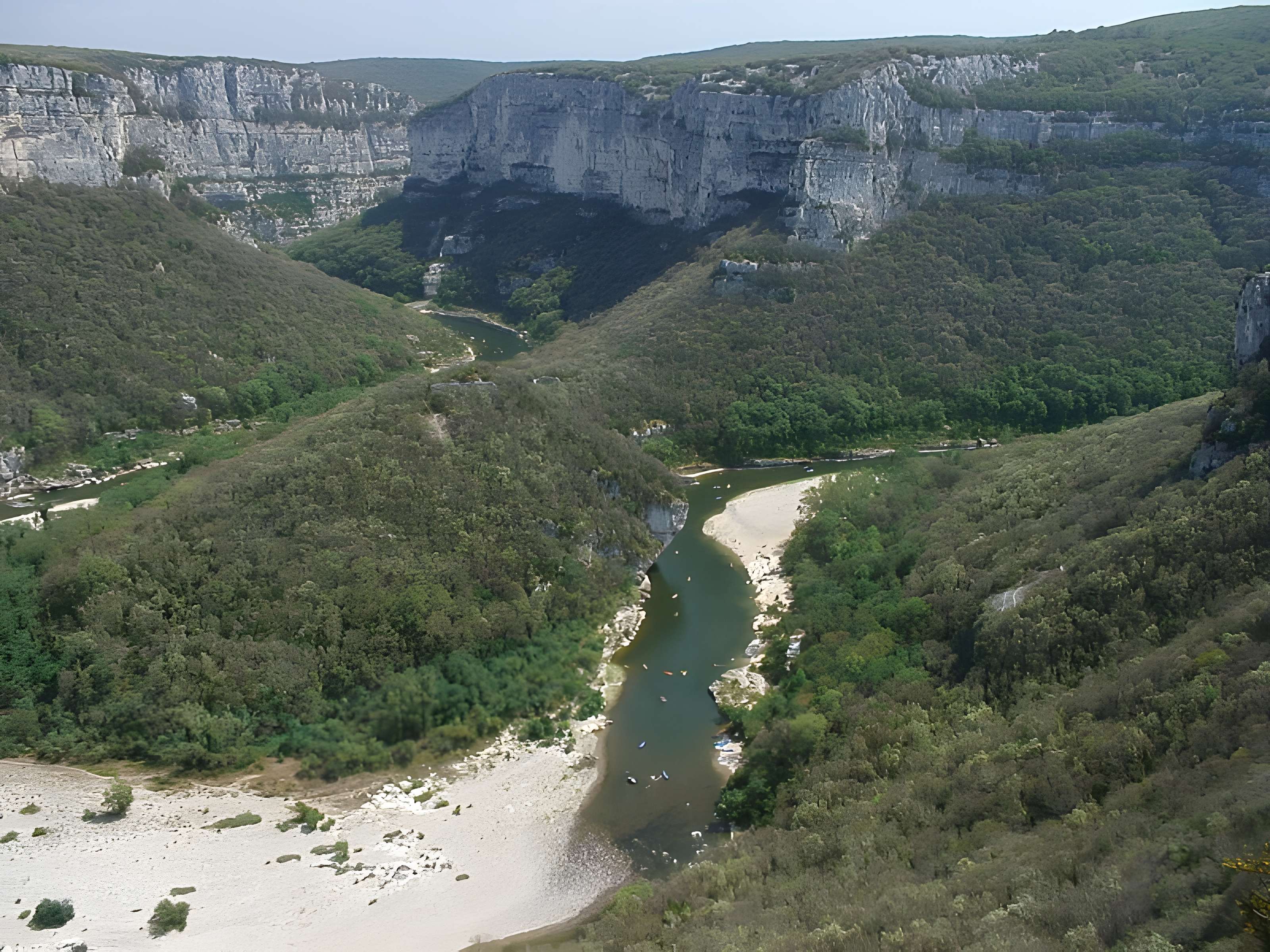 Vestiges (ruines) du site de la Magdeleine