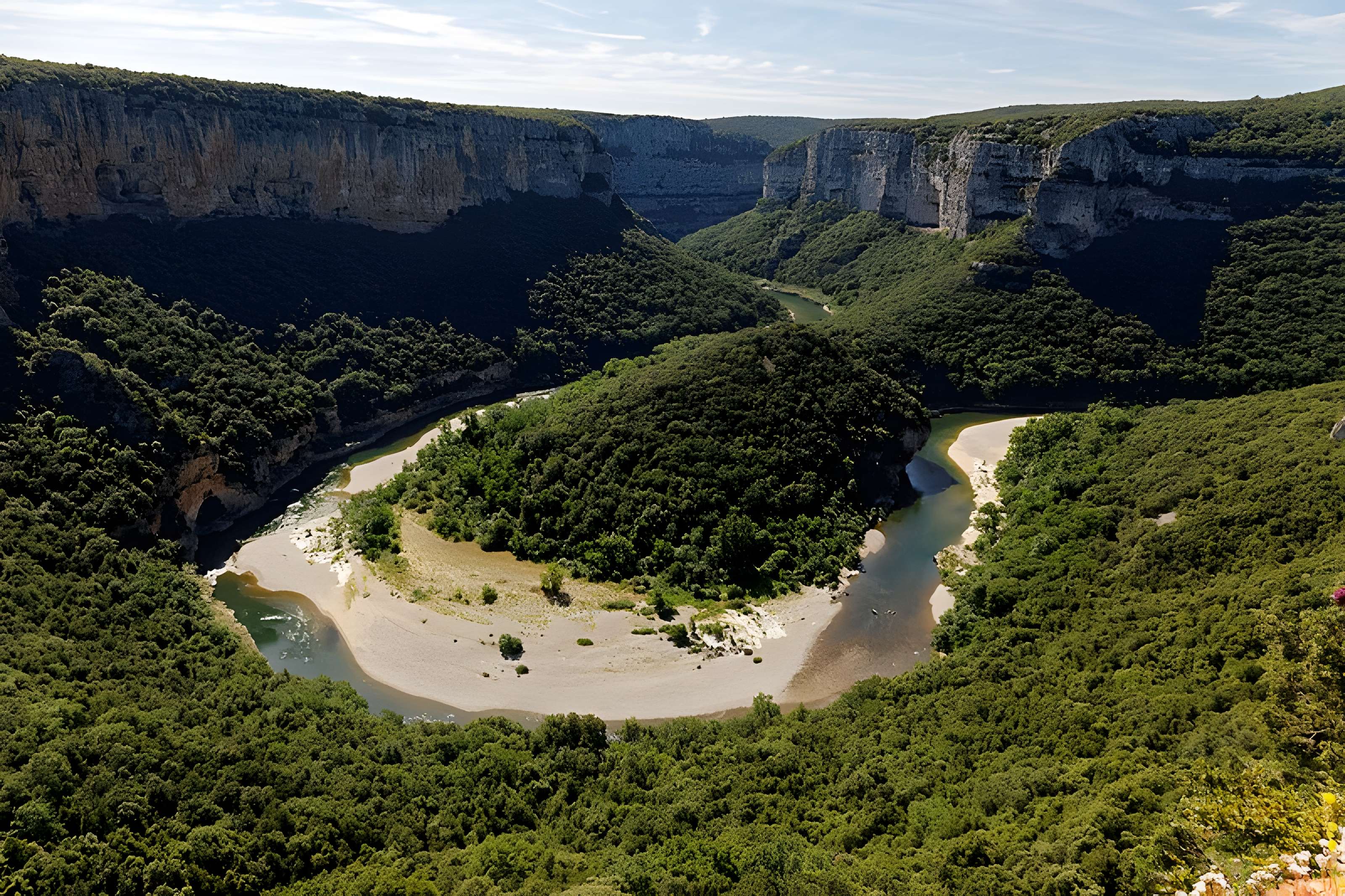 Vestiges (ruines) du site de la Magdeleine