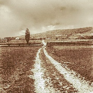 Tronçon de la Via Domitia également sur communes de Redessan et Beaucaire, dans le Gard, et Castelnau-le-Lez, dans lHérault