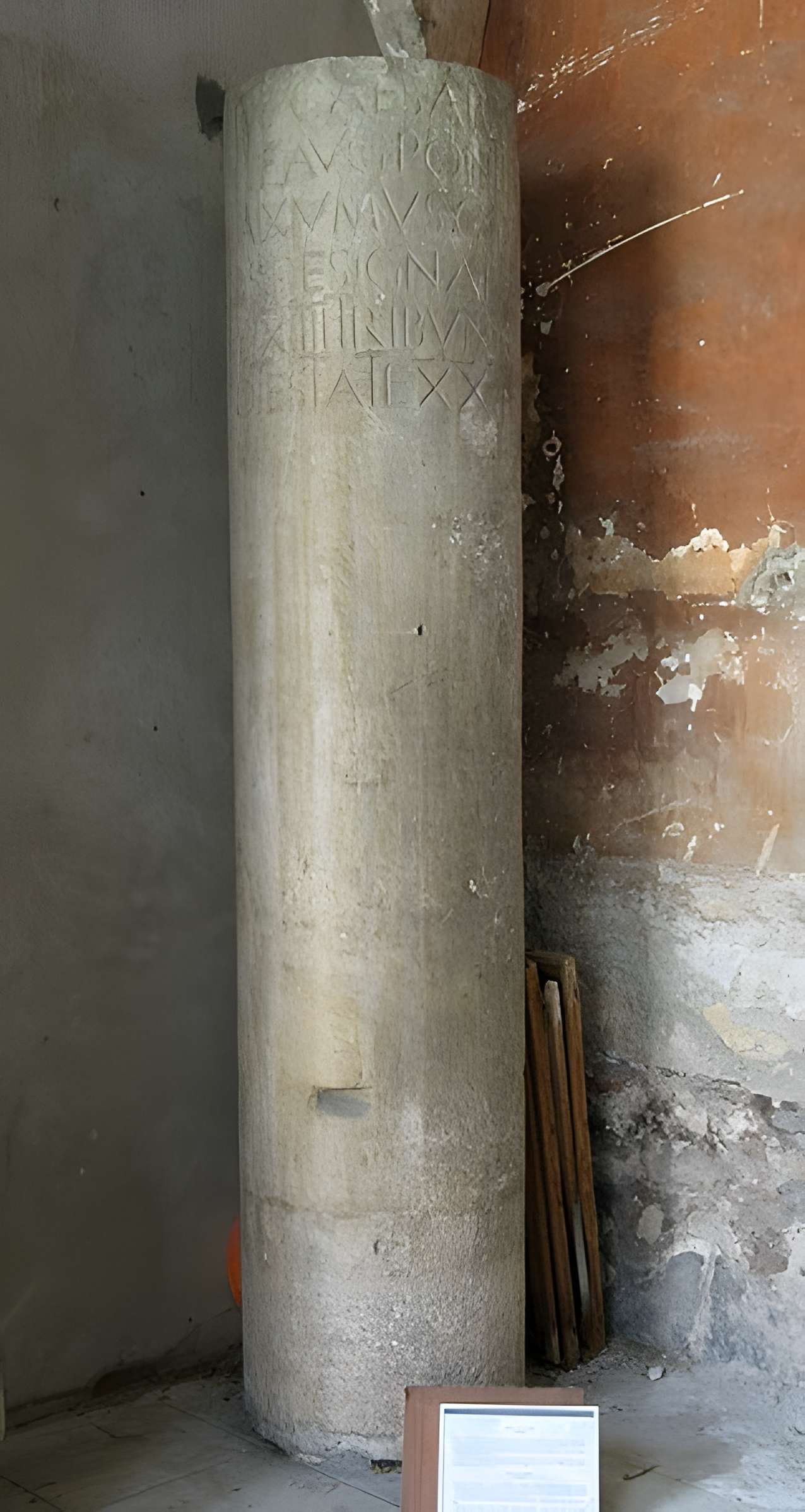 Tronçon de la Via Domitia (également sur communes de Redessan et Beaucaire, dans le Gard, et Castelnau-le-Lez, dans l'Hérault)