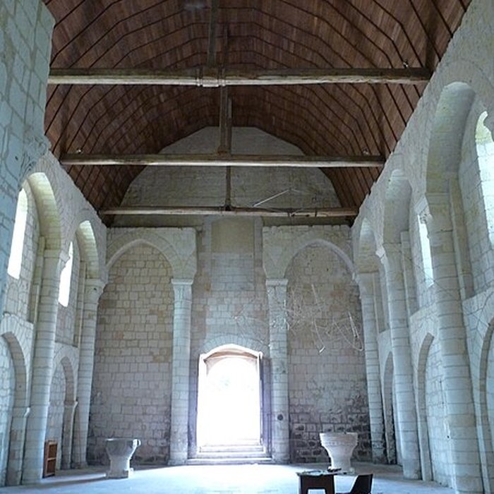 Photo de Église Saint-Aubin de Trèves