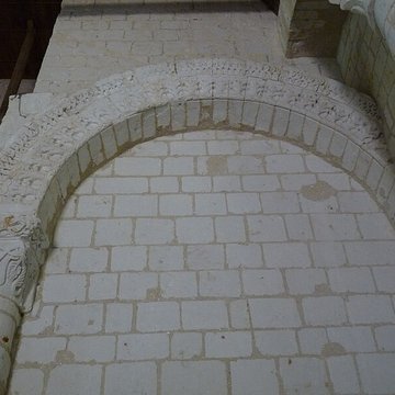 Église Saint-Aubin de Trèves