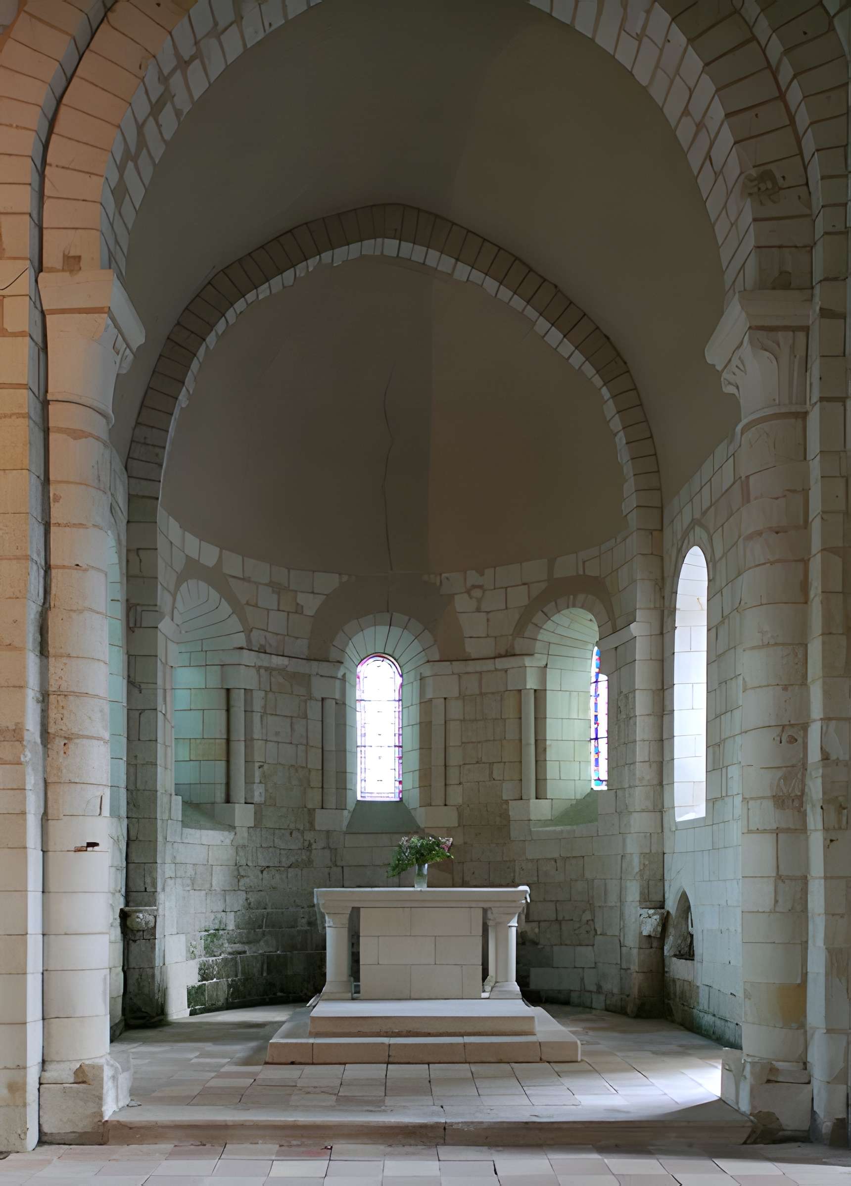 Église Saint-Aubin de Trèves