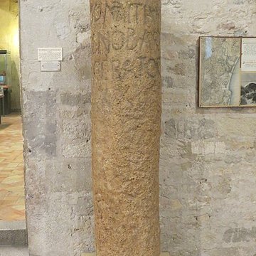 Tronçon de la Via Domitia également sur communes de Jonquières-Saint-Vincent et Beaucaire, dans le Gard, et Castelnau-le-Lez, dans lHérault