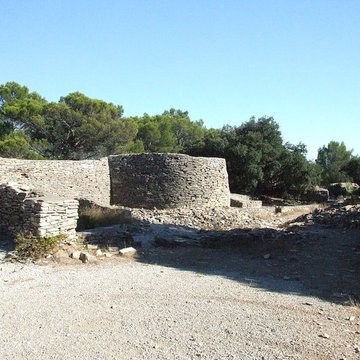 Oppidum de Roque de Viou également sur commune de Nages-et-Solorgues