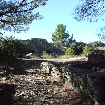 Oppidum de Roque de Viou également sur commune de Nages-et-Solorgues