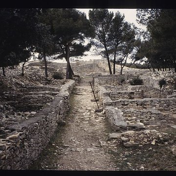 Oppidum de Roque de Viou également sur commune de Nages-et-Solorgues