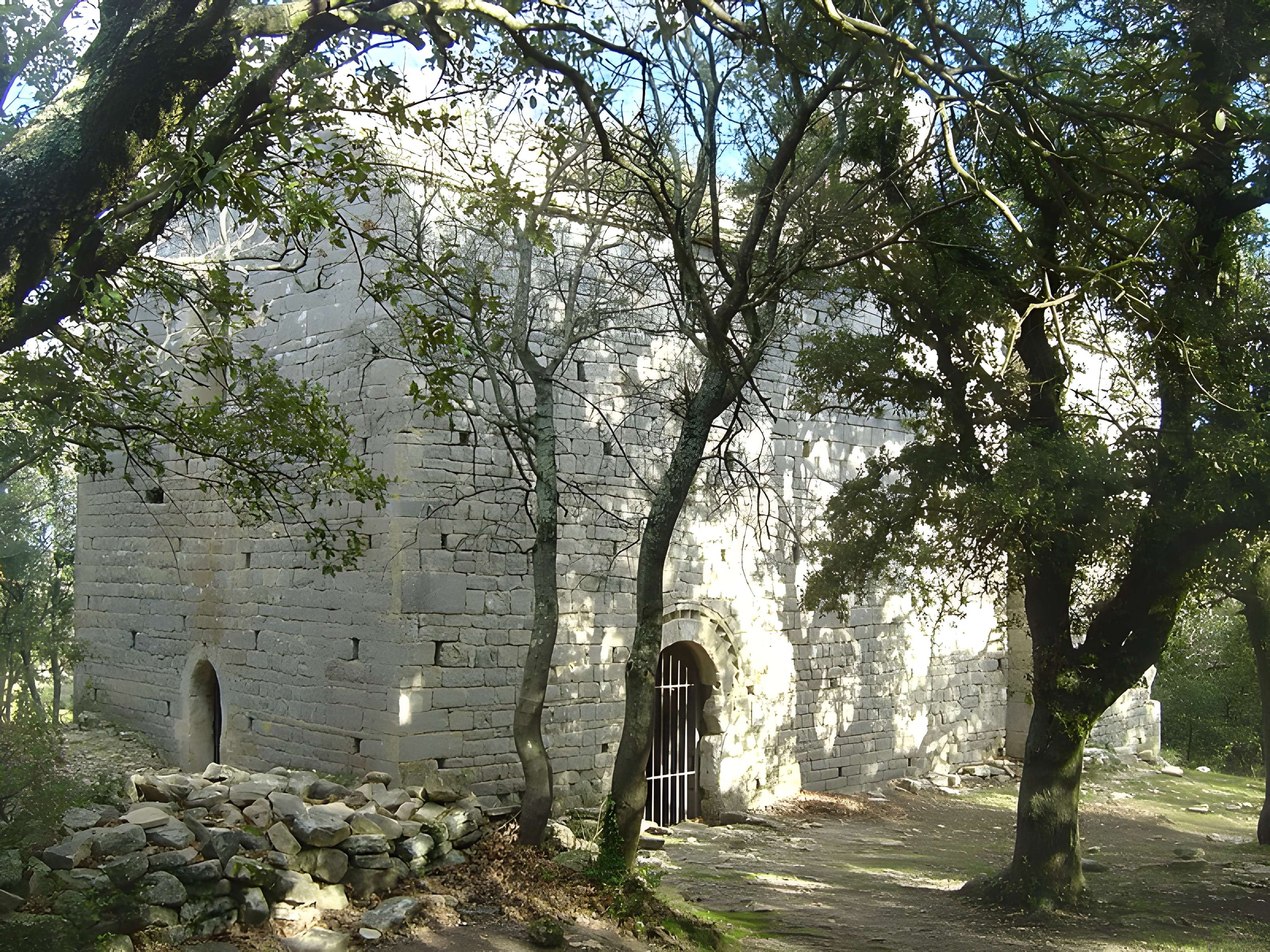 Ancienne chapelle Saint-Pierre-de-Castres