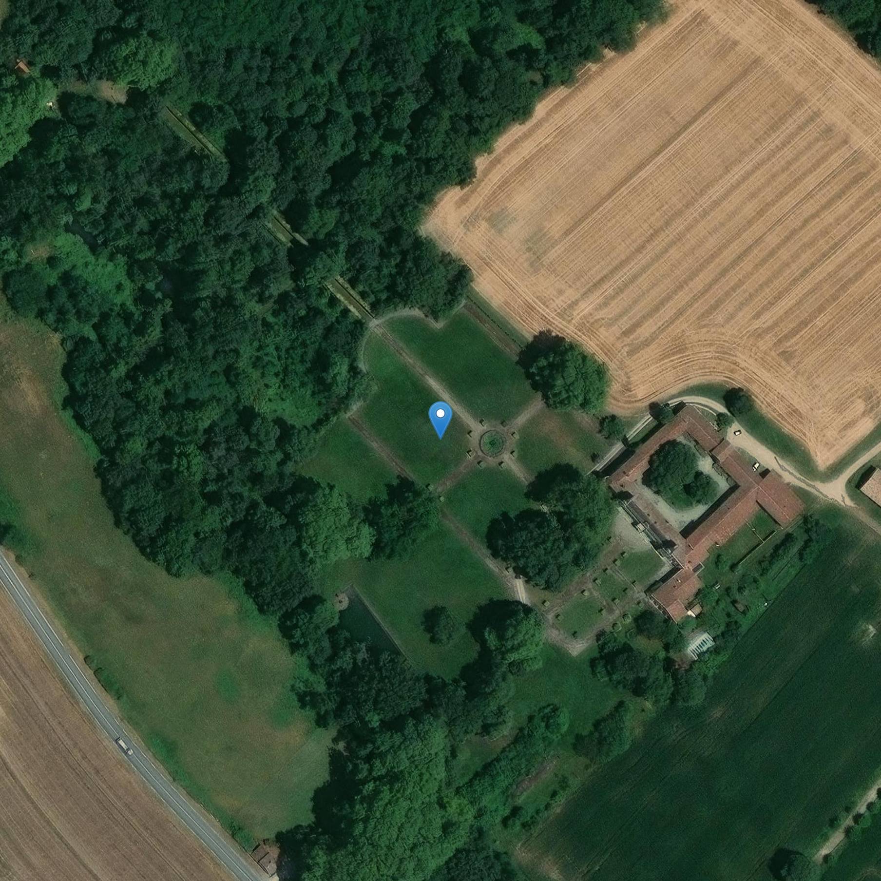 Photo de 佩戴装饰品的塞库里乌公园