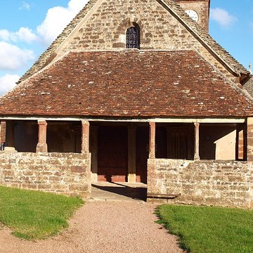 Église Saint-Bénigne de Savigny-en-Terre-Plaine