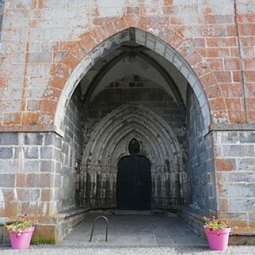 eglise saint bonnet de chastreix