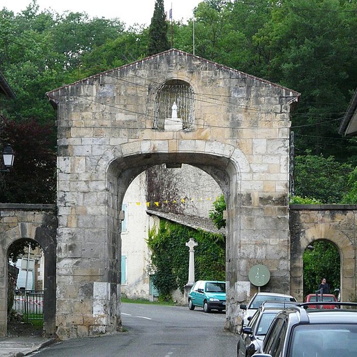 Photo de Pont, porte de pont et porte de ville