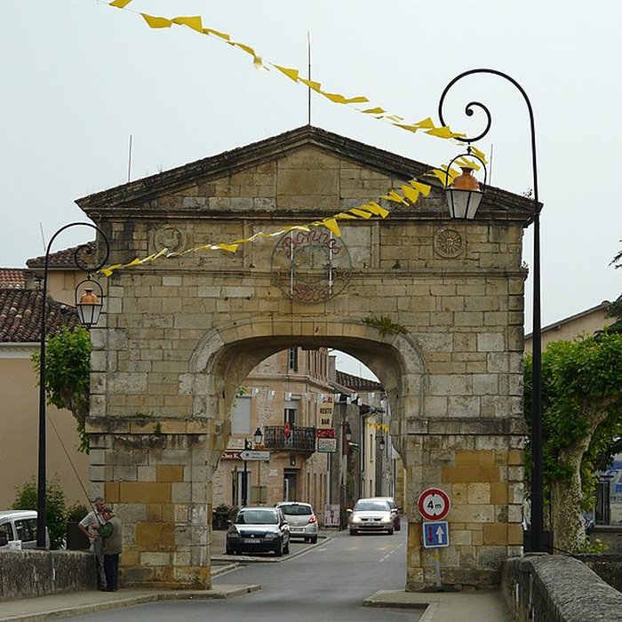 Photo de Pont, porte de pont et porte de ville
