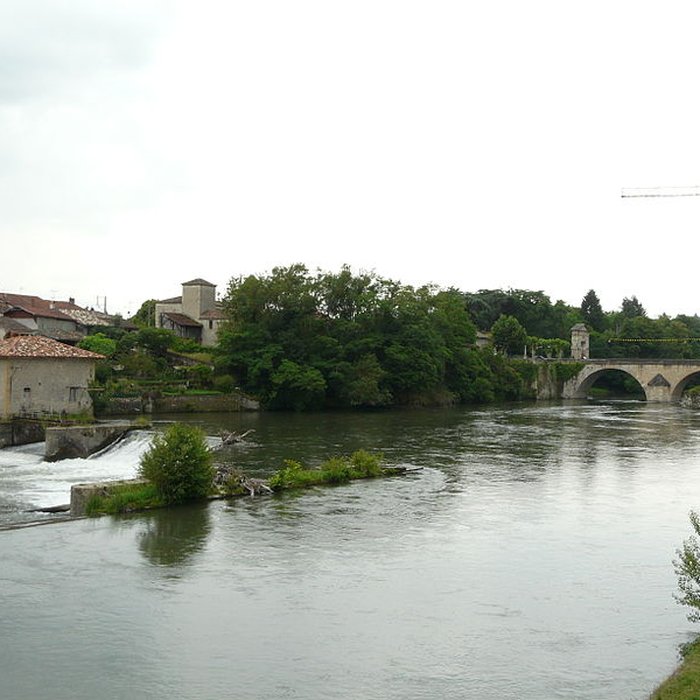 Photo de Pont, porte de pont et porte de ville