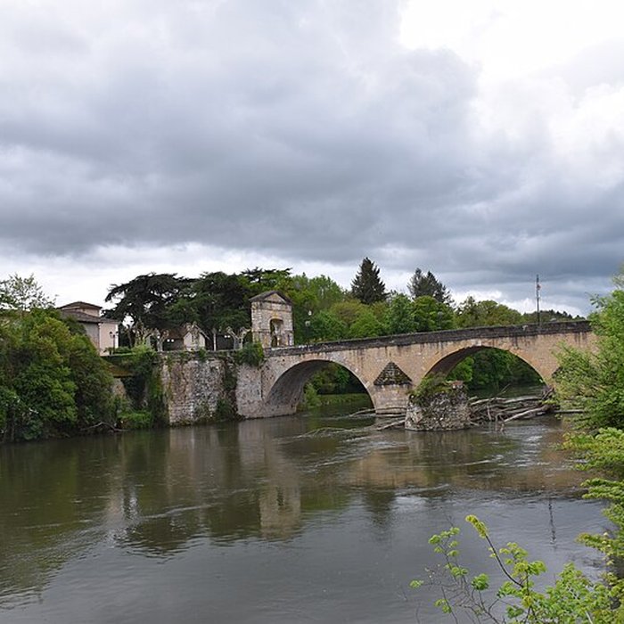 Photo de Pont, porte de pont et porte de ville