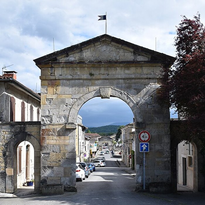 Photo de Pont, porte de pont et porte de ville