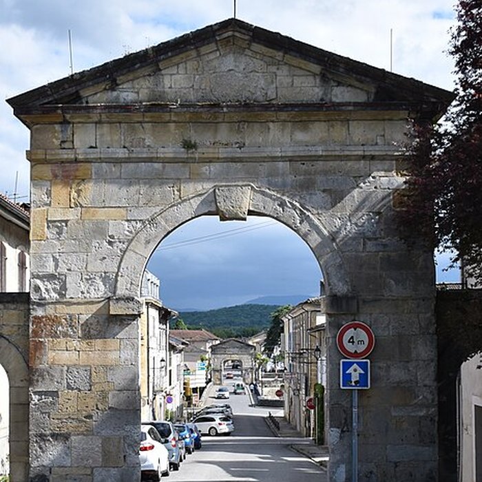 Photo de Pont, porte de pont et porte de ville