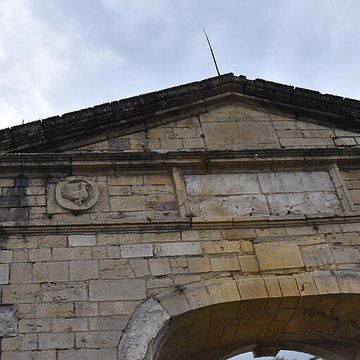 Pont, porte de pont et porte de ville