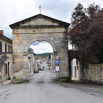 Pont, porte de pont et porte de ville