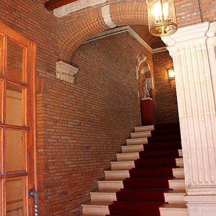 Photo de Ancien hôtel Jean du Barry