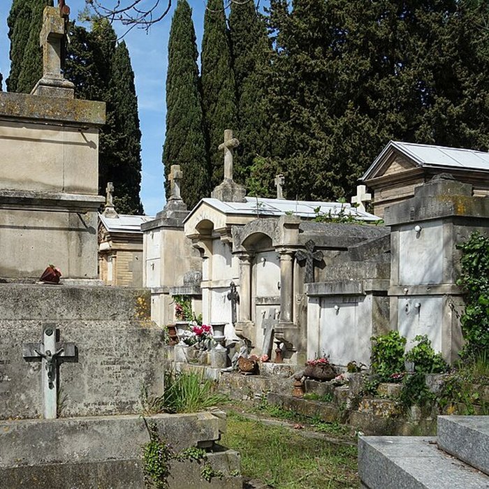 Photo de Entrée du cimetière de Terre-Cabade