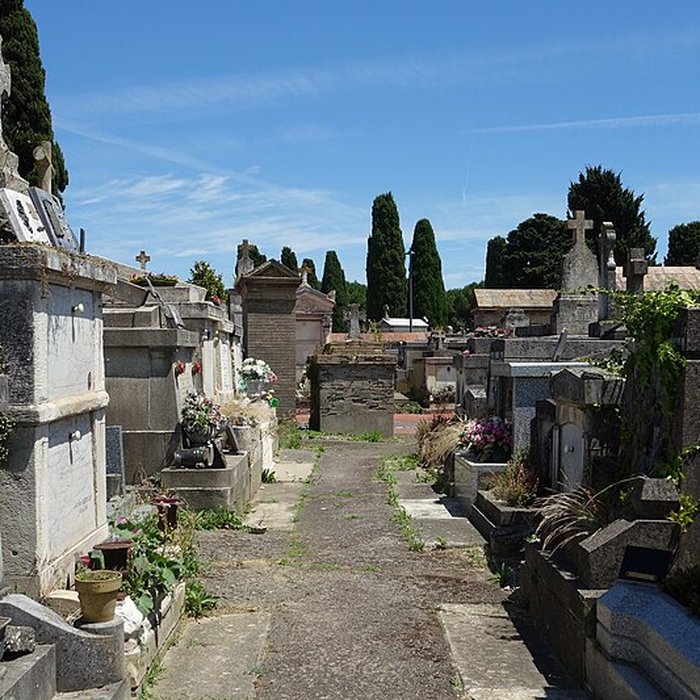 Photo de Entrée du cimetière de Terre-Cabade