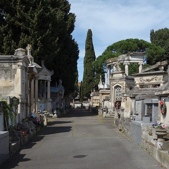Photo de Entrée du cimetière de Terre-Cabade