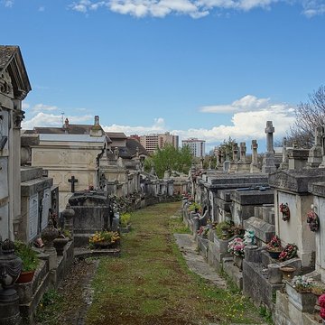 Entrée du cimetière de Terre-Cabade