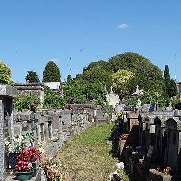 Entrée du cimetière de Terre-Cabade
