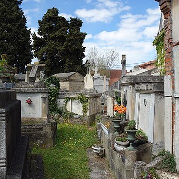 Entrée du cimetière de Terre-Cabade