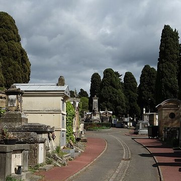 Entrée du cimetière de Terre-Cabade