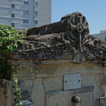 Entrée du cimetière de Terre-Cabade