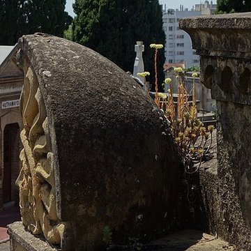 Entrée du cimetière de Terre-Cabade