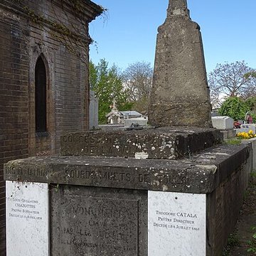 Entrée du cimetière de Terre-Cabade