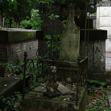 Entrée du cimetière de Terre-Cabade