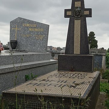 Entrée du cimetière de Terre-Cabade