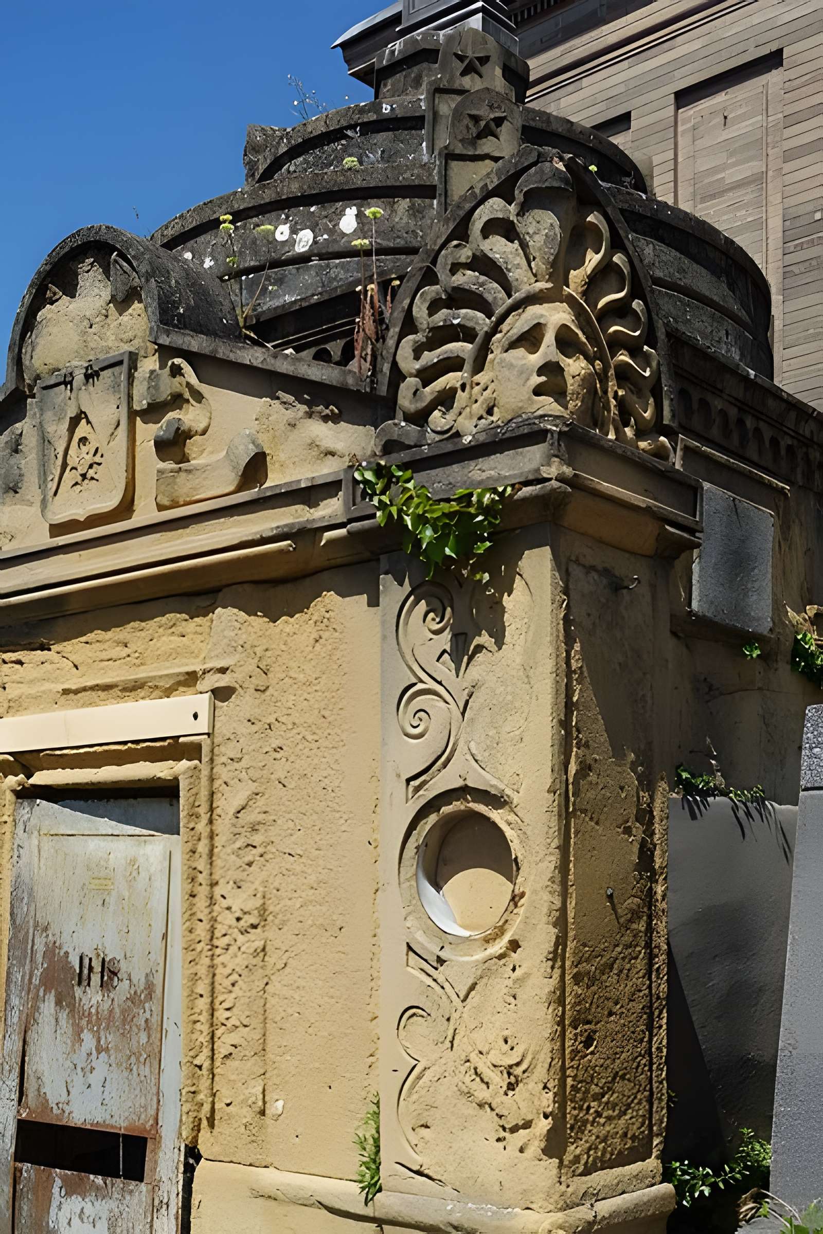 Entrée du cimetière de Terre-Cabade