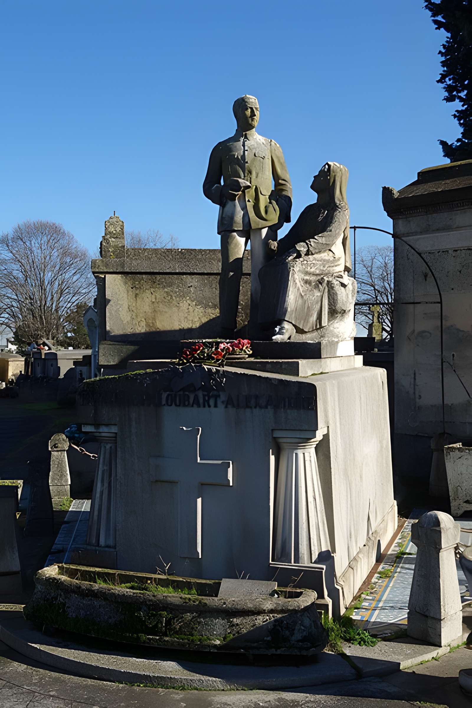 Entrée du cimetière de Terre-Cabade