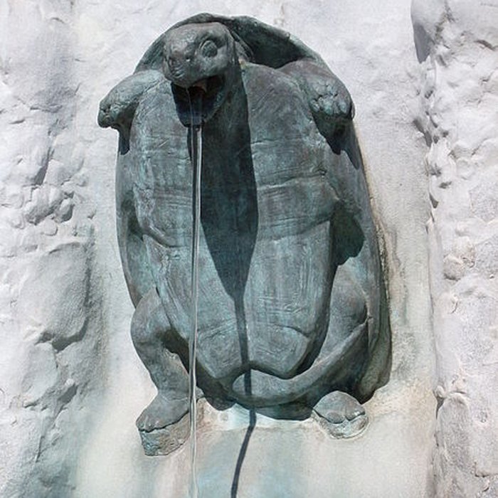 Photo de Fontaine de la Poésie romane