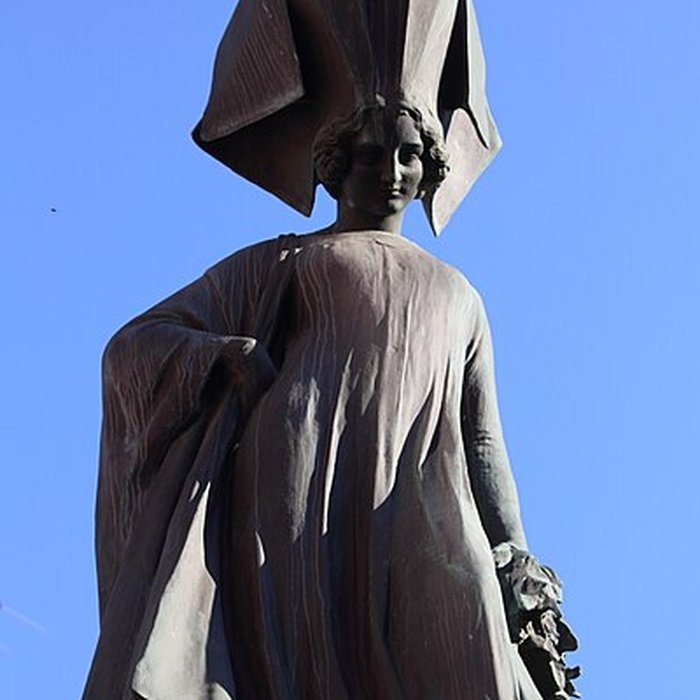 Photo de Fontaine de la Poésie romane