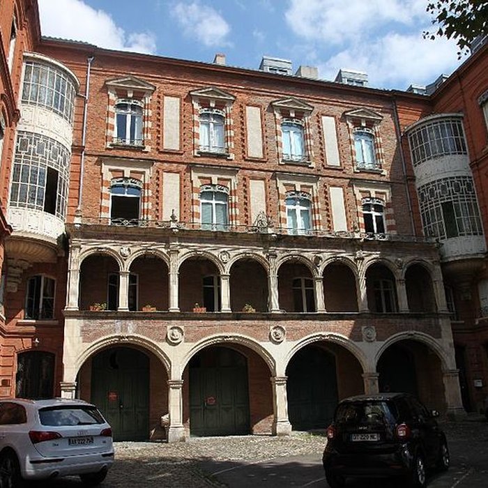 Photo de Hôtel de Pins et hôtel Antonin