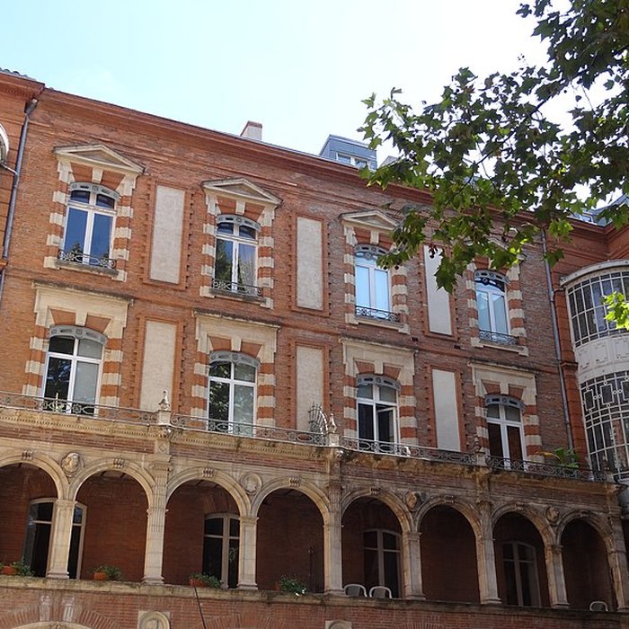 Photo de Hôtel de Pins et hôtel Antonin