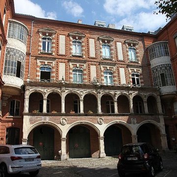 Hôtel de Pins et hôtel Antonin