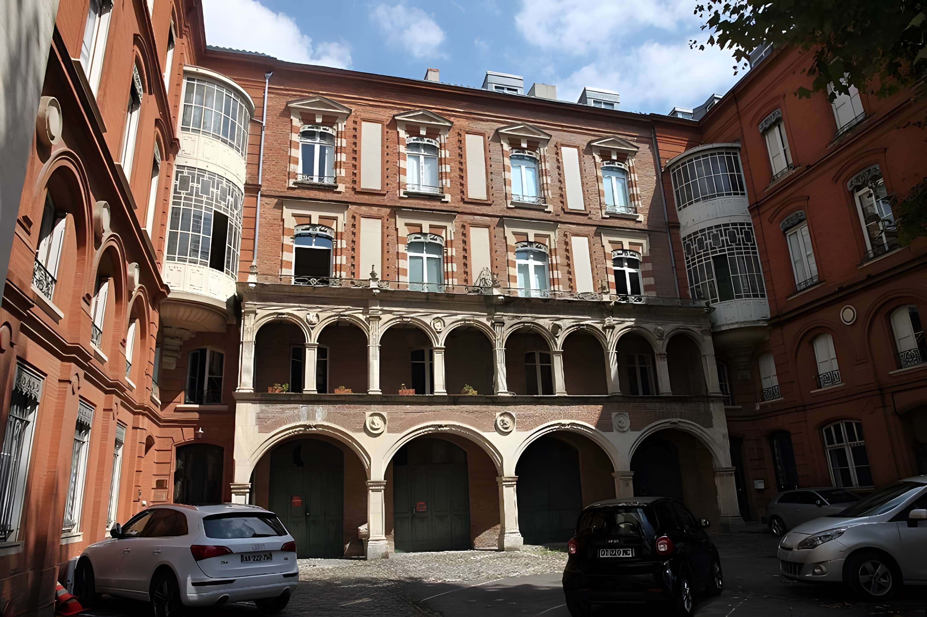 Hôtel de Pins et hôtel Antonin