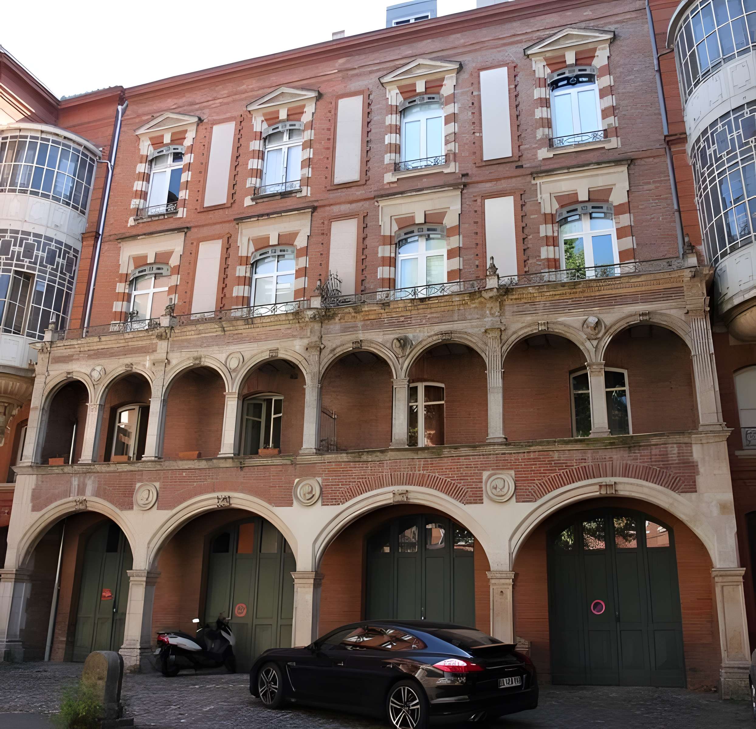 Hôtel de Pins et hôtel Antonin