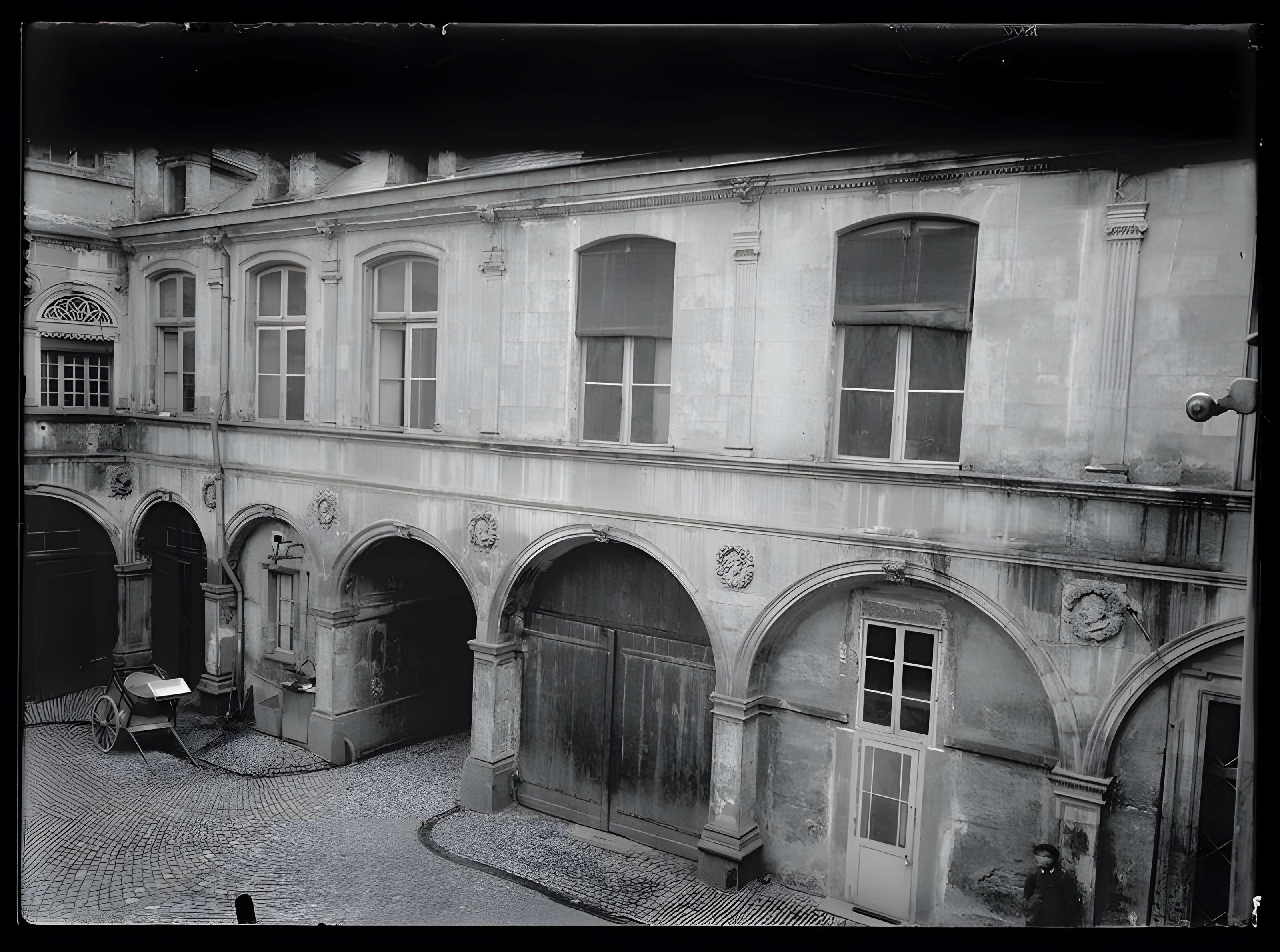 Hôtel de Pins et hôtel Antonin