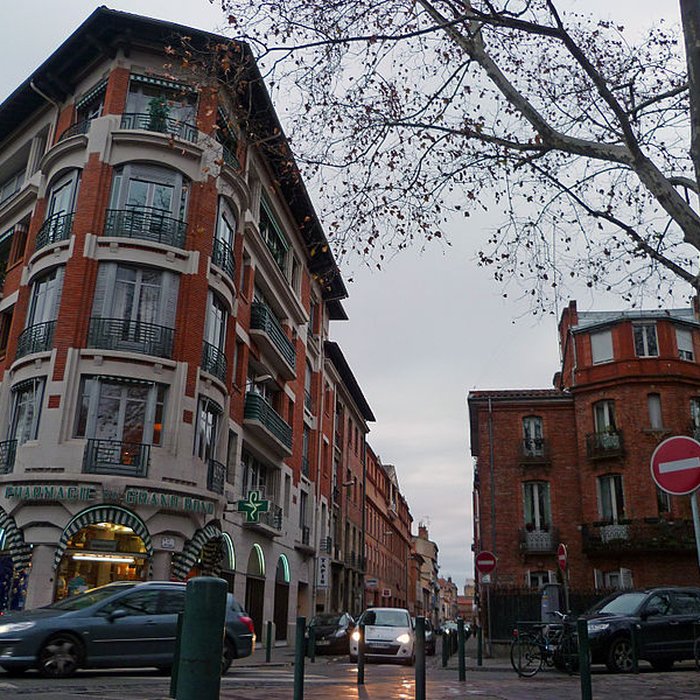 Photo de Immeuble situé 2 square Boulingrin