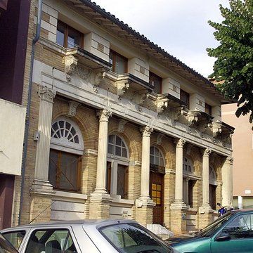 Maison en terre cuite de Virebent