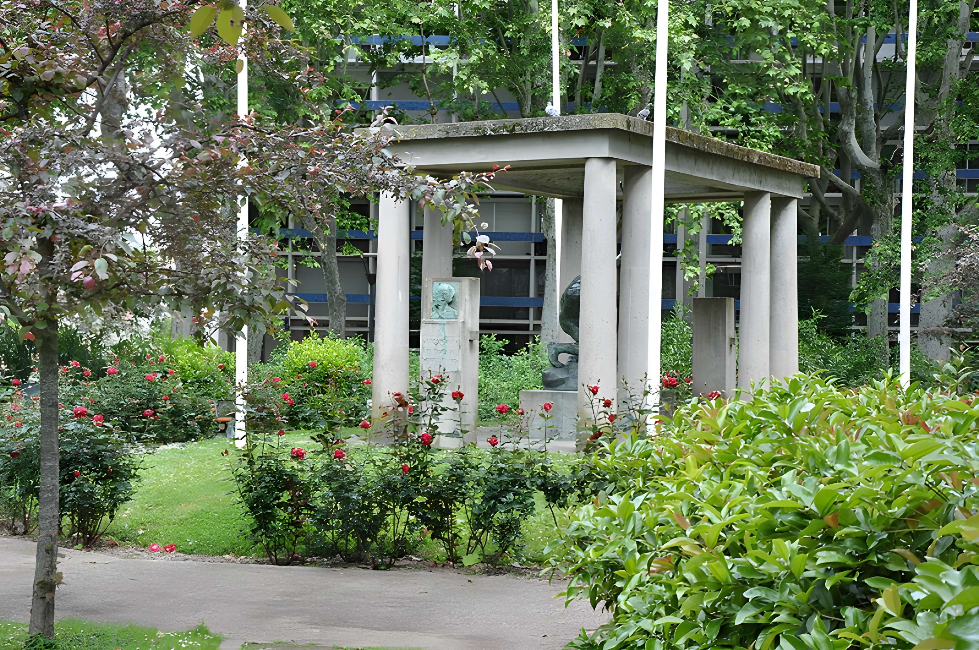 Monument au sport et à Maysonnié